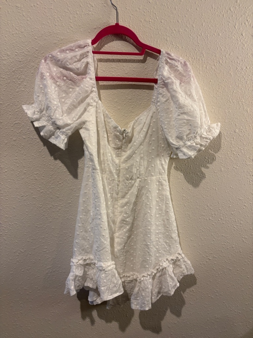 NWT Selfie Leslie Hayden Puff Sleeve Eyelet Embroidery Dress White - Picture 4 of 5